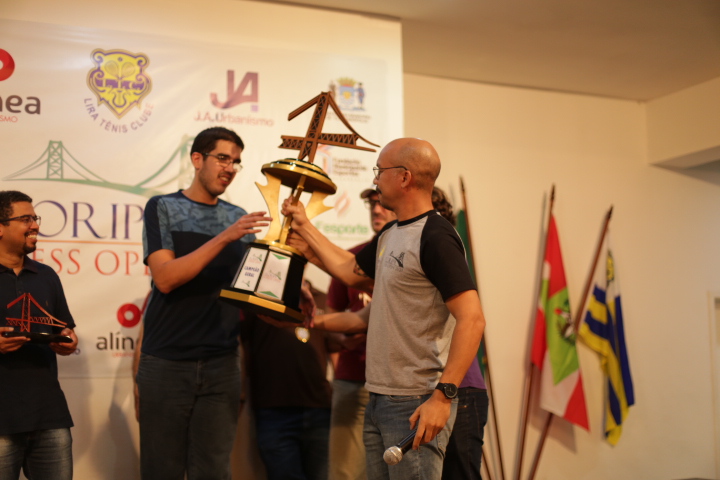 Floripa Chess Open - GM Neuris Delgado vence o Super Blitz - Xadrez Forte